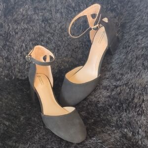 Giani Bernini Black Suede Ankle Strap Heels